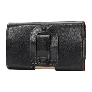 Detailansicht des schwarzen Universal-Handyhalters aus Leder mit Gürtelclip und Druckknopf.