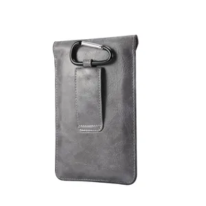 Universelle graue Kunstleder Handytasche mit Gürtelclip und Karabiner für den Alltag.