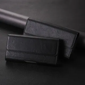 Detaillierte Nahaufnahme der universellen schwarzen PU Leder Handy-Holster Gürteltasche.