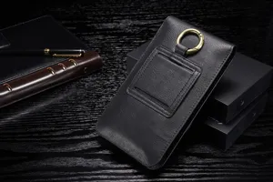 Universelle 6,5 Zoll Leder Handy-Gürteltasche mit Metallring und praktischem Kartenfach.