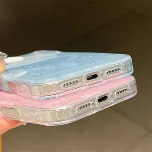 Funda de teléfono magnética con brillo, vista detallada de puertos y parachoques transparente.