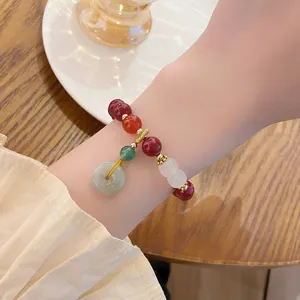 Bracelet de boucle de sécurité en cinabre rétro néo-chinois, bijoux culturels élégants.