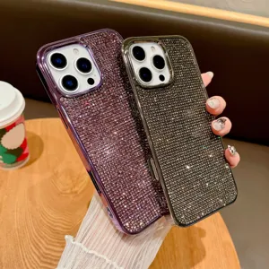 Custodia per telefono di lusso in strass scintillanti con protezione fotocamera completa.