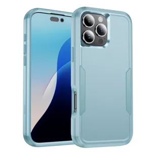 Funda de teléfono resistente azul claro en detalle, cubierta protectora anticaída avanzada.