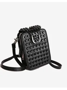 Sac bandoulière noir en cuir style punk avec rivets métalliques et boucle U tendance.