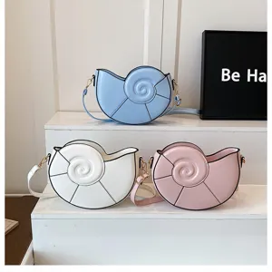 Sac à bandoulière tendance en forme de coquillage pour femme, joli sac à main élégant et chic.