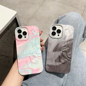 Cover per telefono con vortice liquido e texture pelle, custodia protettiva per iPhone.