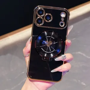 Gedetailleerd overzicht van zwart-gouden telefoonhoesje met CD-textuur magneetringhouder.