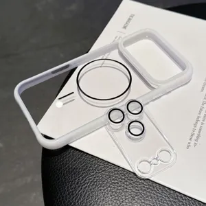 Transparant telefoonhoesje met magnetische ring en kamerabescherming voor iPhone.