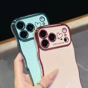 Cover per telefono galvanizzata con stampa a cuore carina e protezione fotocamera per modelli.