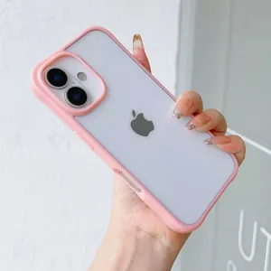 Zweifarbige Acryl Handyhülle Detail, rosa Bumper und transparente Rückseite für guten Schutz.