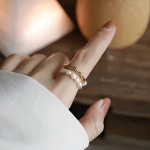 Korean Style Elegant Artificial Pearl Elastic Ring For Women Titanium Steel Stretch Finger Ring Small Wave Ring Jewelry