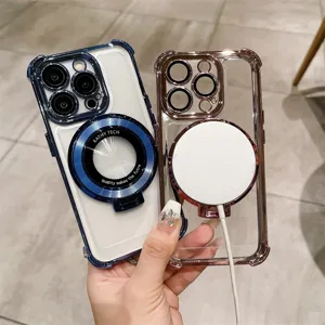Vista detallada de la funda para teléfono magnética transparente con soporte de anillo.