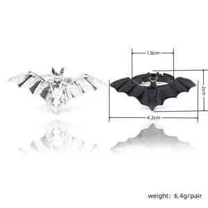 Detailed view of gothic bat rings in silver and black colors with precise size measurements.