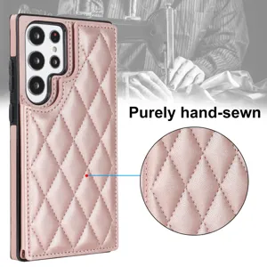 Funda de cuero acolchado rosa para Samsung S25 Ultra con tarjetero y estilo artesanal.