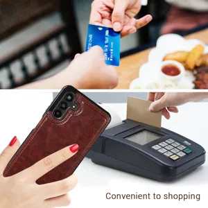 Custodia a portafoglio in pelle Samsung con scomparto carte, vista dettagliata pratica.