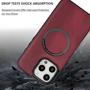 Vue détaillée de l'étui de téléphone magnétique en cuir rouge avec anneau de charge sans fil.