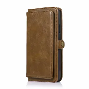 Custodia a portafoglio marrone staccabile per telefono con chiusura magnetica e pelle.