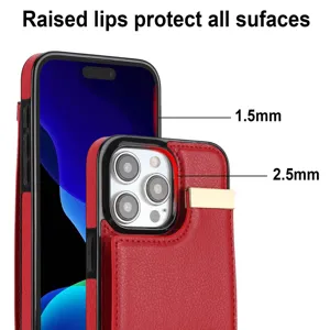 Vista detallada de la funda de cuero rojo con protección elevada para la cámara y la pantalla.