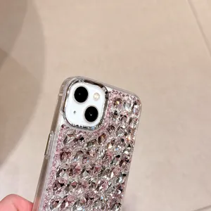 Coque de téléphone strass rose luxueuse avec cadre galvanisé pour iPhone brillants cristaux.