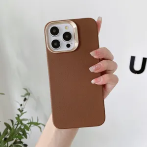 Coque de téléphone en similicuir marron avec cadre doré compatible iPhone série