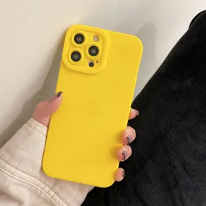 Effen matte siliconen telefoonhoesje met camerabeschermer voor iPhone, anti-valhoes