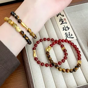 Retro Neuer Chinesischer Stil Gelbes Tigerauge Roter Achat Perlenarmband Vergoldet Glück Pixiu Koi Fisch Anhänger Strang Armband Geschenk Für Damen Freunde Schmuck