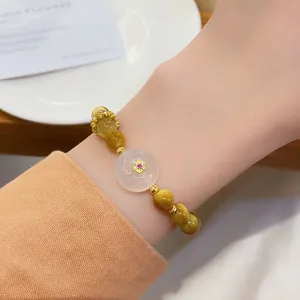 New Chinese yellow crystal tiger eye stone bracelet detail view, elegant jewelry accessory.