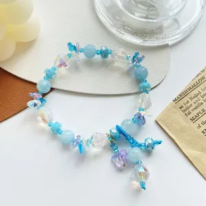 Bracelet de perles en cristal bleu bijoux faits main brillants vue détaillée pour femmes