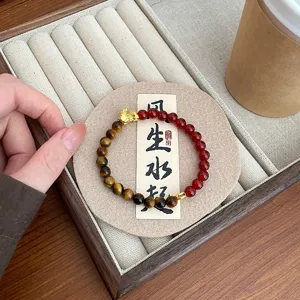 Natürliches gelbes Tigerauge und rotes Achat Armband mit glücklichem Pixiu Charm.