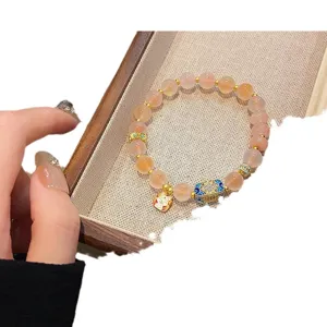 Bracelet de perles en agate rose douce avec charm chat chanceux et perle émail pour femmes