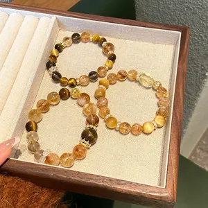 Bel ensemble de bracelets en pierres précieuses de cristal naturel avec citrine et quartz fumé.