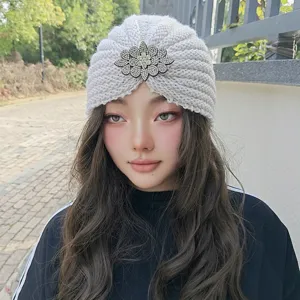 Bonnet en tricot strass croisé européen bonnet de laine turban indien chaud d'hiver