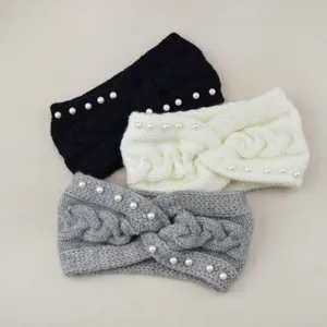 Cómoda diadema de punto de cable con perlas, accesorio de pelo cálido para otoño e invierno.