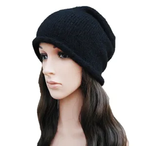 Solid color black knitted slouchy beanie hat for women winter warm windproof fashion pullover cap