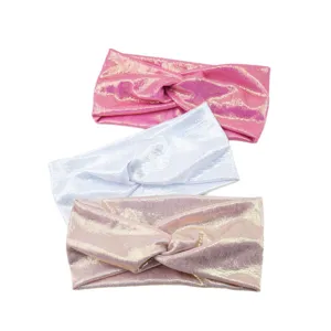 Glänzendes metallisches Twist Stirnband Set für Damen, stylisches Haarband für Sport.