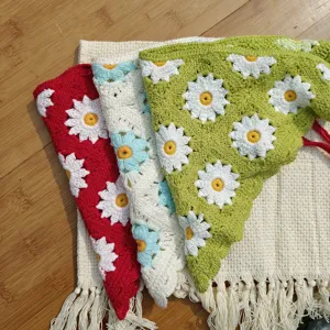 Knitted daisy crochet headscarf pastoral style hairband cute tie wrap hair accessory for women.
