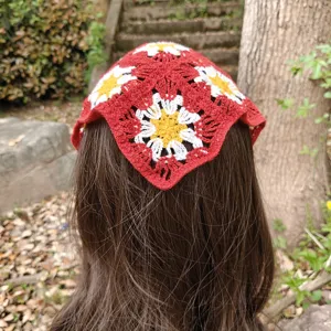 Crochet floral triangle headscarf sweet pastoral hair band knit bandana detail view.