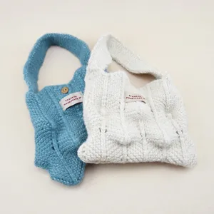 Bolso de mano de lana tejida de otoño invierno coreano diseño plisado bolsa pequeña.