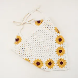 Häkel-Sonnenblumen-Haarband Detailansicht, handgemachtes Strick-Blumen-Kopftuch für Frühling Sommer.