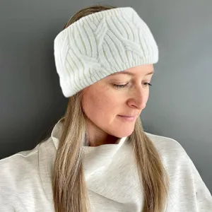 White knitted headband winter thick ear warmer cable knit hair band cozy thermal hair accessory detail