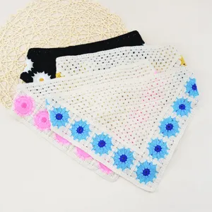 Gehäkelte Blumen Muster Dreieck Kopftuch Haarband, süße florale Haaraccessoires für Damen.