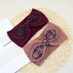 Πλεκτό πλεκτό headband με λεπτή κέντηση, ζεστή φαρδιά κορδέλα μαλλιών για τον χειμώνα καθημερινά.