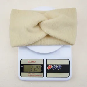 Beige gestrickte Twist Stirnband Plüsch Haarband breite Yoga Waschgesicht niedliche Haaraccessoires