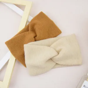 Gestreicktes Kreuz Stirnband Plüsch Winter Haaraccessoires breites Haarband für Damen Yoga Make-up.