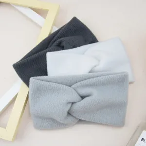 Gemütliches Strick Kreuz Stirnband Set, weiches Plüsch Haarband für Yoga, Gesichtswäsche und Alltag.
