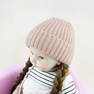 Toddler chunky knit beanie hat in pink, warm autumn winter pullover cap for kids detail