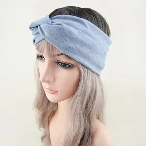 Graues Strick-Kreuzstirnband für Damen, elastisches breites Haarband für Yoga und Sport.
