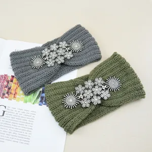 Set fascia per capelli in maglia di strass, fascia in lana a coste retro con fiori di cristallo.