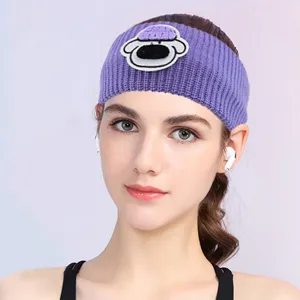 Fascia per capelli in maglia con cagnolino per donne, caldo accessorio invernale sportivo.